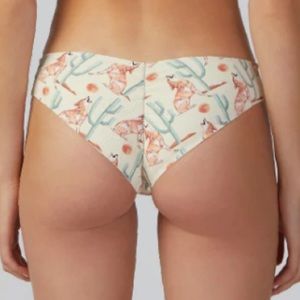 Kiki bottoms in moon thugs